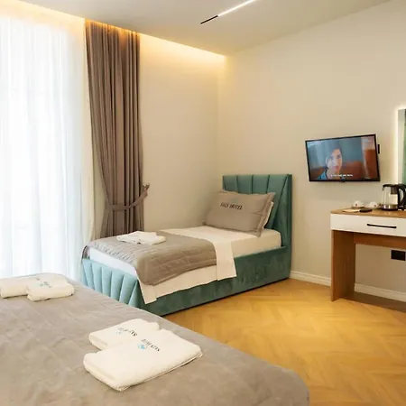 Saly Hotel *
