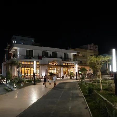 Saly Hotel *